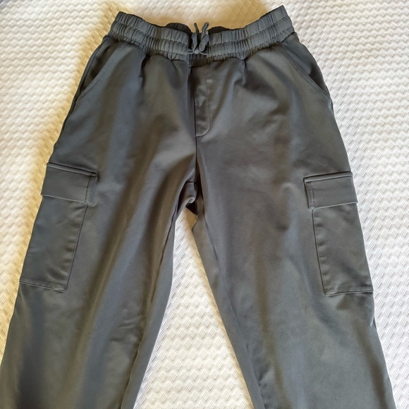 Mondetta Elastic Waist Cargo Pants - Picture 3 of 5